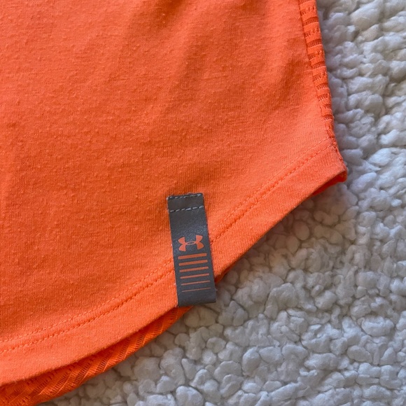 Under Armour Women’s Heat Gear Open Back Tee Size XS - Picture 2 of 7